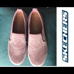 Skechers pink Velvet sparkle✨